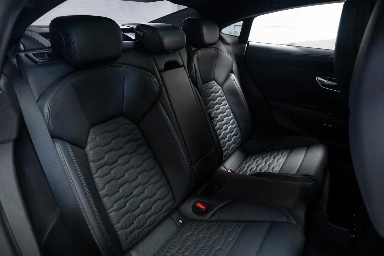 2022 Audi e-tron GT Prestige 1 Owner Vented Seats Performance Package Portland OR