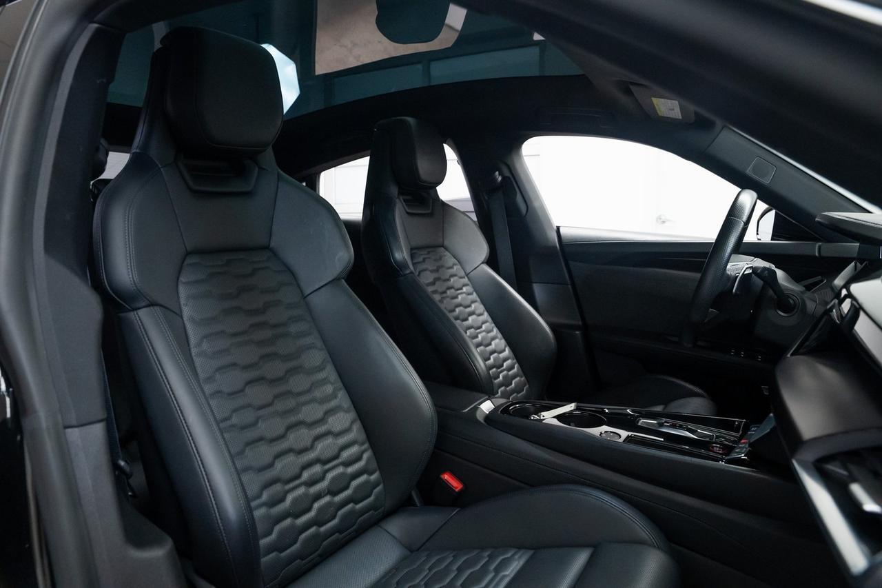 2022 Audi e-tron GT Prestige 1 Owner Vented Seats Performance Package Portland OR