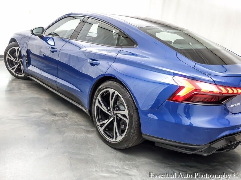 2022 Audi e-tron GT Prestige Willowbrook IL