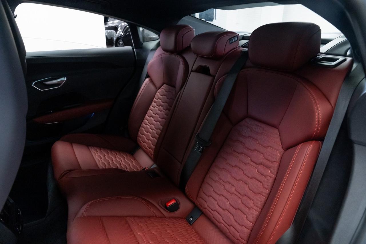 2022 Audi e-tron GT Prestige quattro 1 Owner Performance Package Heads-Up Displ Portland OR