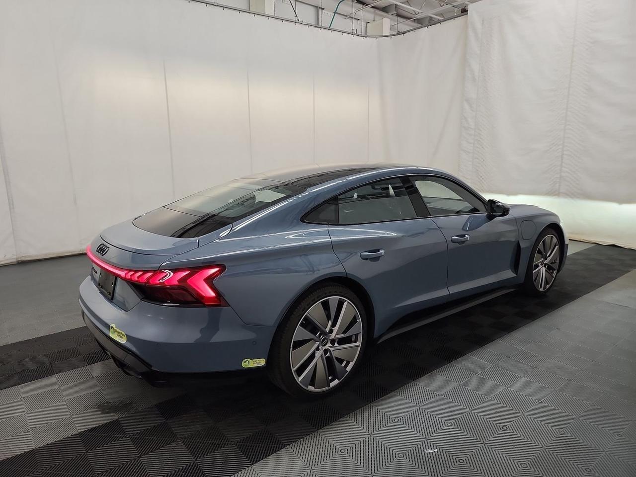2022 Audi e-tron GT Prestige quattro Performance Package Head-Up Display Portland OR