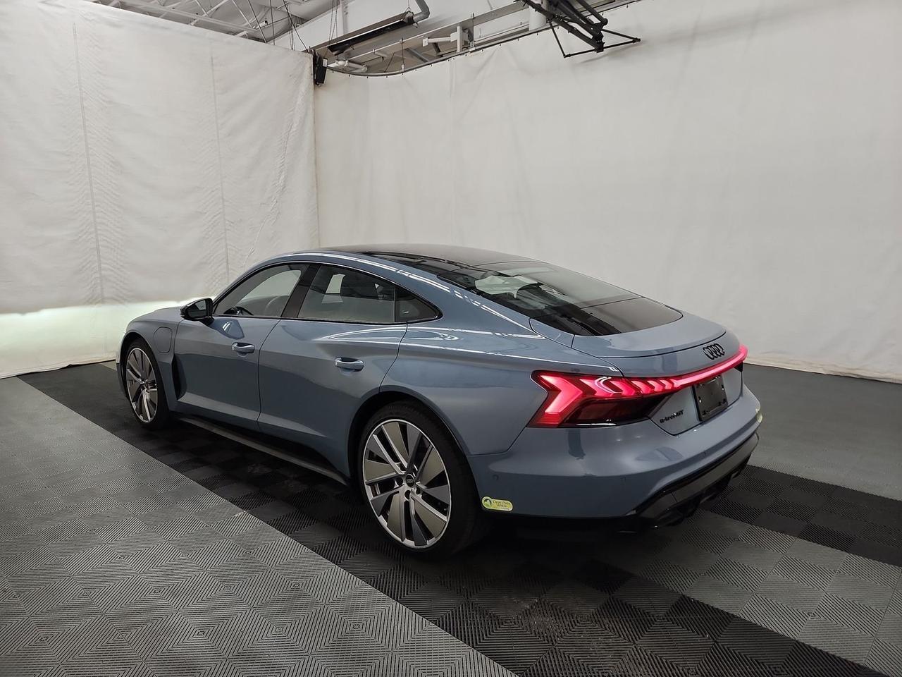 2022 Audi e-tron GT Prestige quattro Performance Package Head-Up Display Portland OR