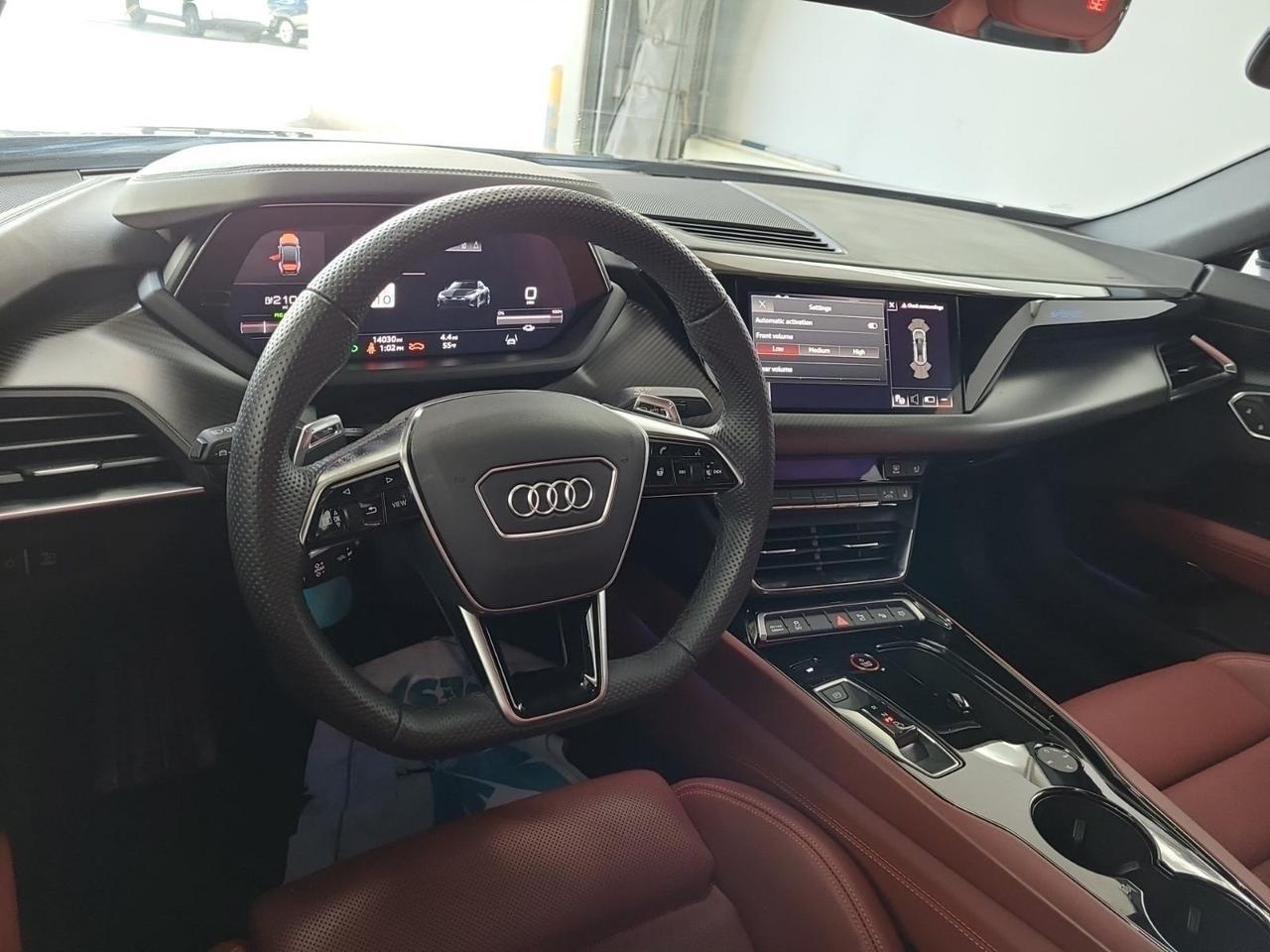 2022 Audi e-tron GT Prestige quattro Performance Package Head-Up Display Portland OR