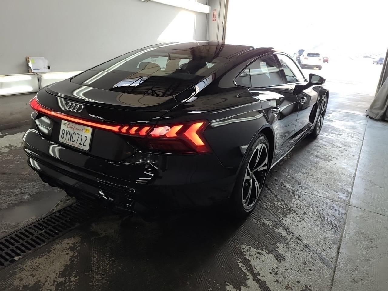 2022 Audi e-tron GT Prestige quattro Performance Package Head-Up Display Portland OR