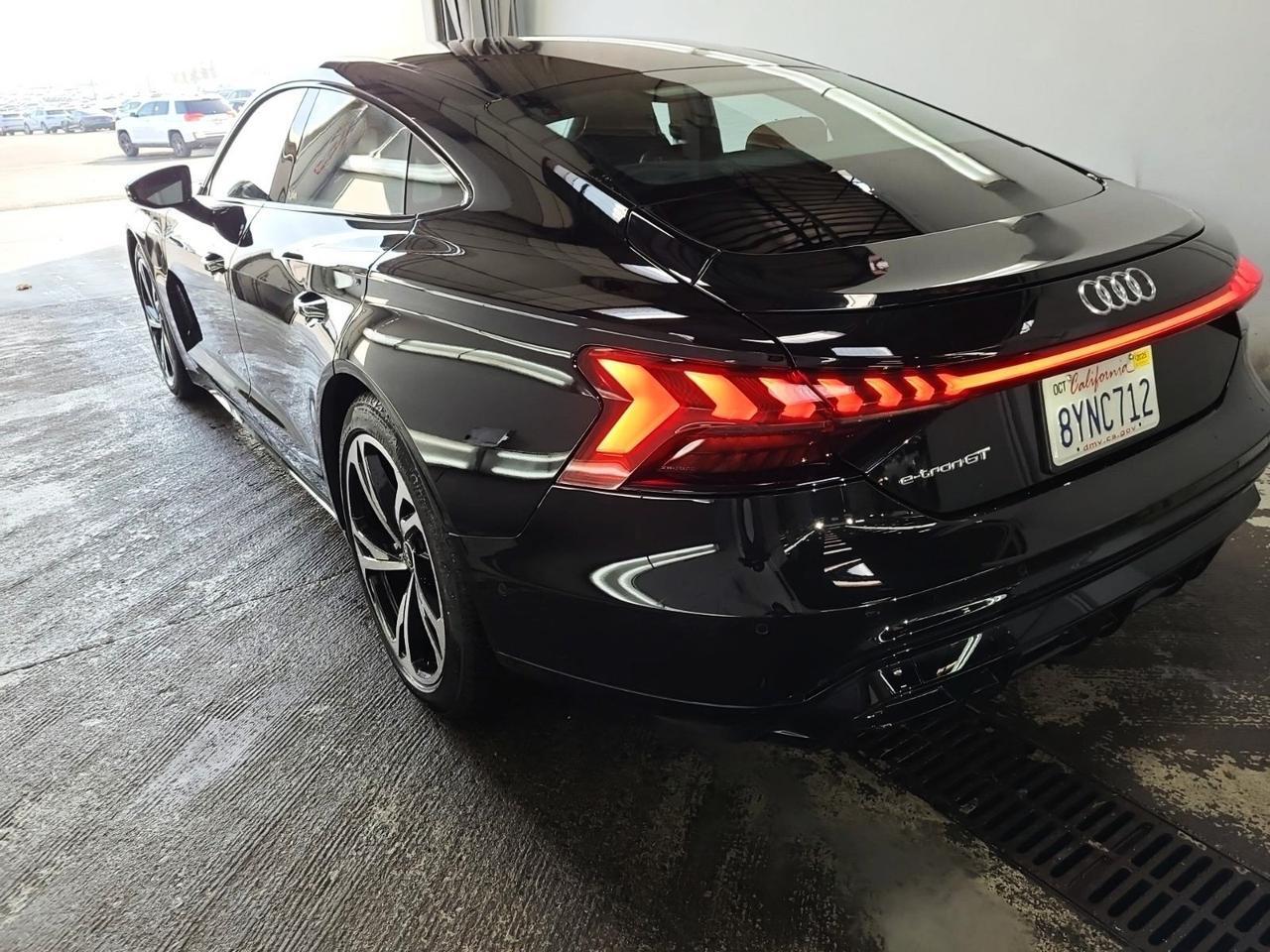 2022 Audi e-tron GT Prestige quattro Performance Package Head-Up Display Portland OR
