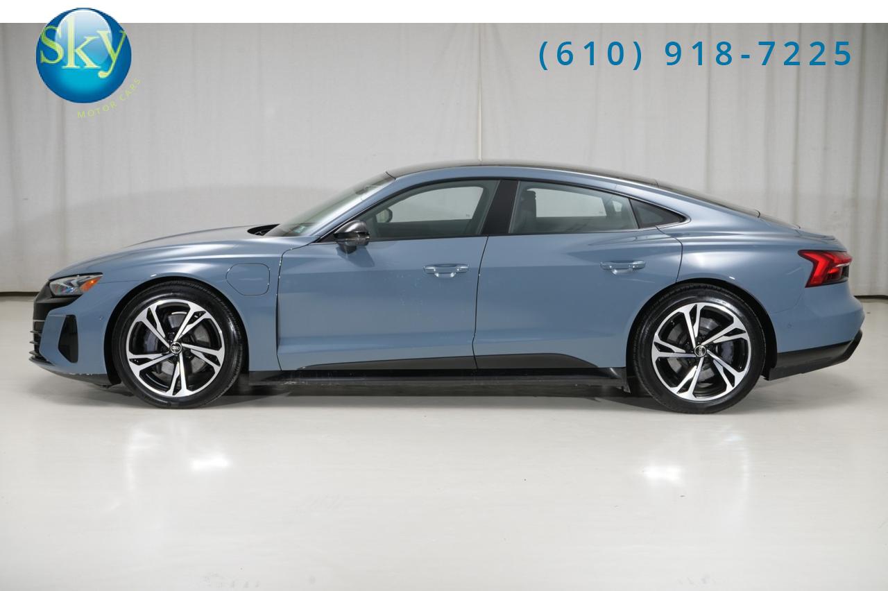 2022 Audi e-tron GT Quattro AWD Prestige $117,910 MSRP