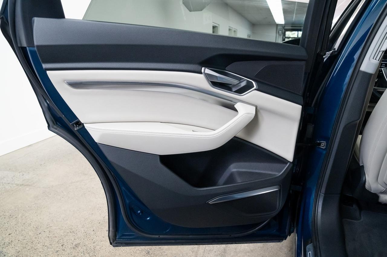 2022 Audi e-tron Premium Plus 1 Owner Bang &amp; Olufsen Sound Adaptive Cruise Portland OR