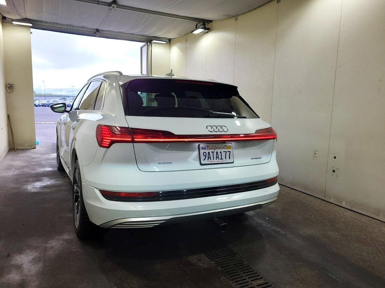 2022 Audi e-tron Premium Plus quattro Bang &amp; Olufsen Sound Adaptive Cruise Portland OR