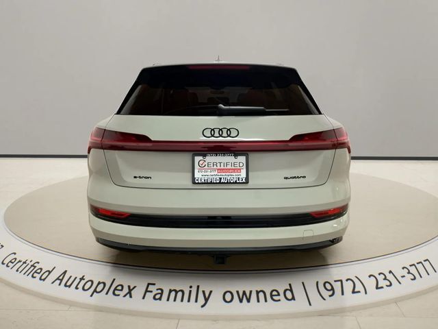 2022 Audi e-tron Premium Plus quattro