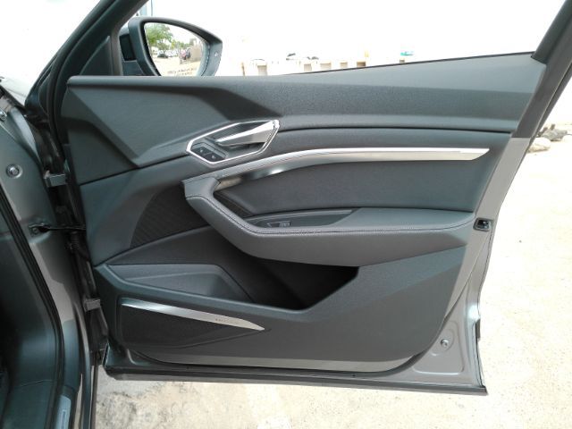 2022 Audi e-tron Premium Plus quattro Plano TX