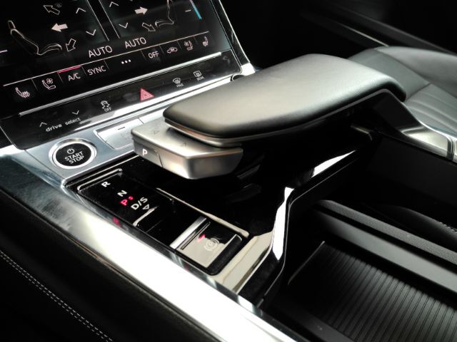 2022 Audi e-tron Premium Plus quattro Plano TX