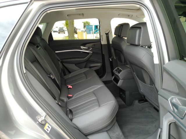 2022 Audi e-tron Premium Plus quattro Plano TX