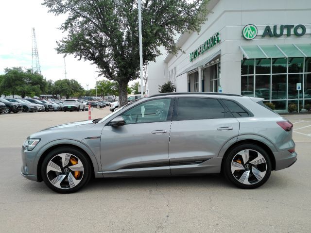 2022 Audi e-tron Premium Plus quattro Plano TX