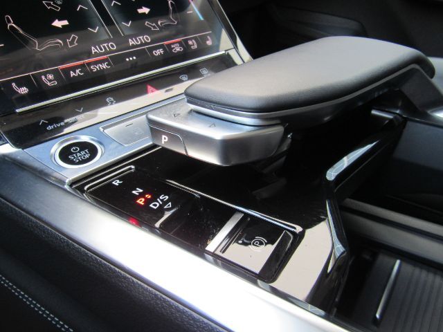 2022 Audi e-tron Premium Plus quattro Plano TX