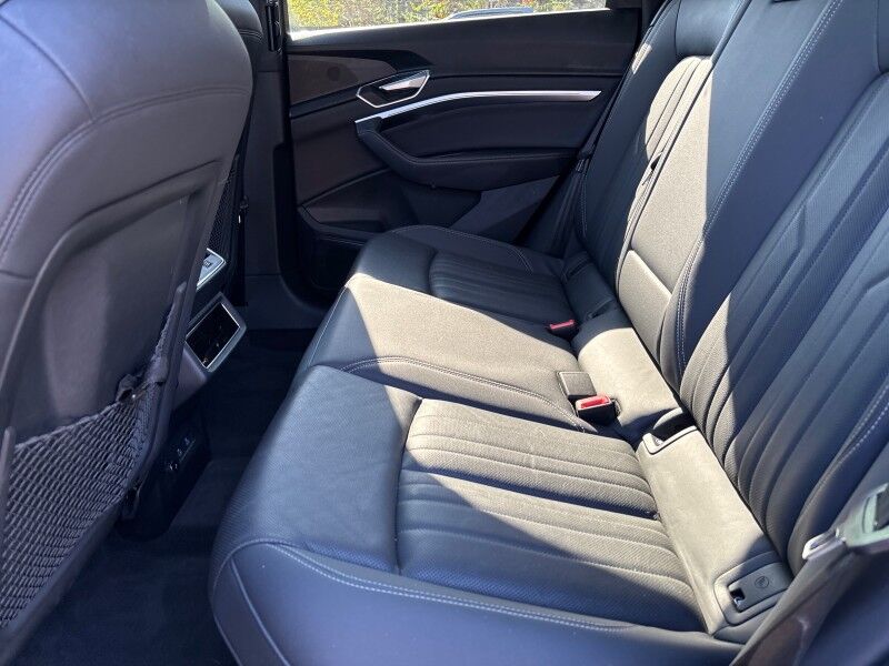 2022 Audi e-tron Premium Plus w/BLACK OPTIC PKG. Seffner FL