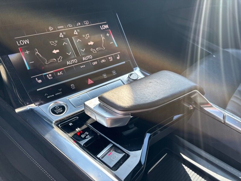 2022 Audi e-tron Premium Plus w/BLACK OPTIC PKG. Seffner FL