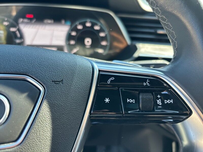 2022 Audi e-tron Premium Plus w/BLACK OPTIC PKG. Seffner FL