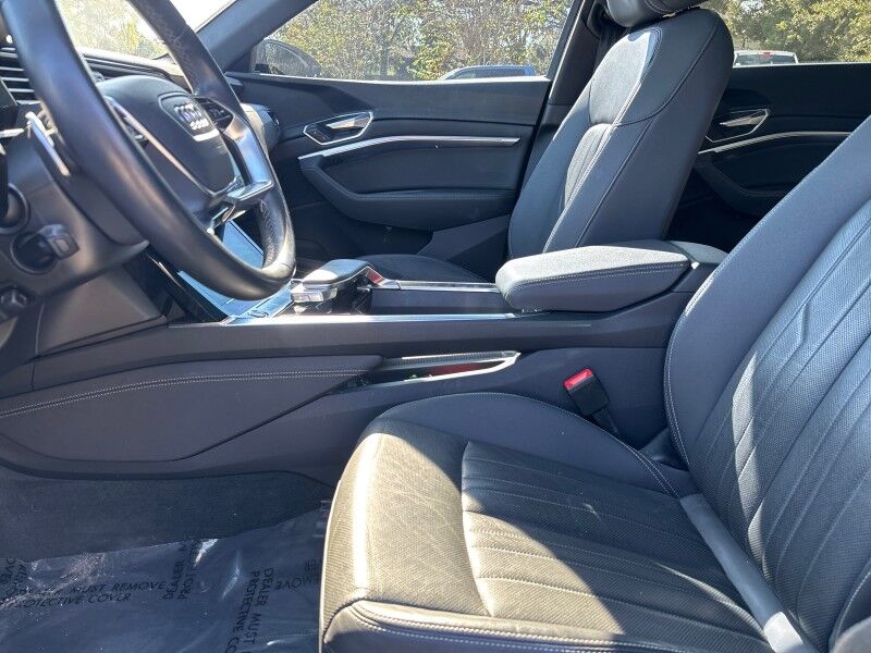 2022 Audi e-tron Premium Plus w/BLACK OPTIC PKG. Seffner FL