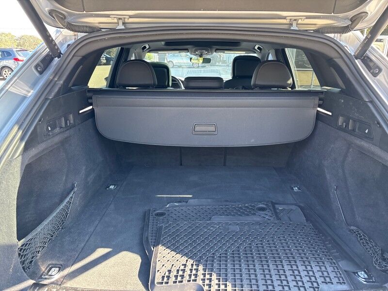 2022 Audi e-tron Premium Plus w/BLACK OPTIC PKG. Seffner FL