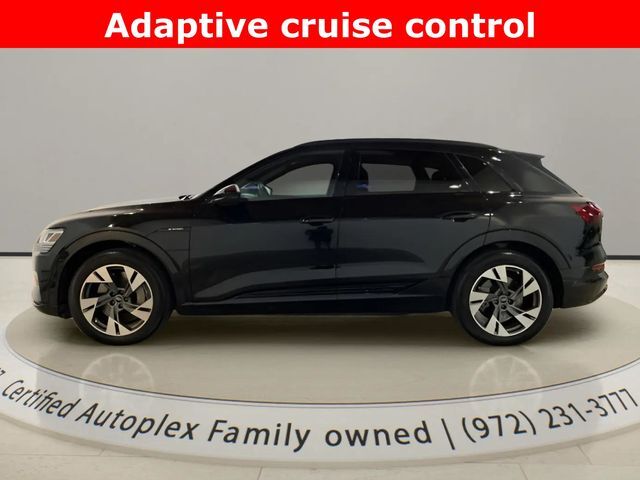 2022 Audi e-tron Premium quattro