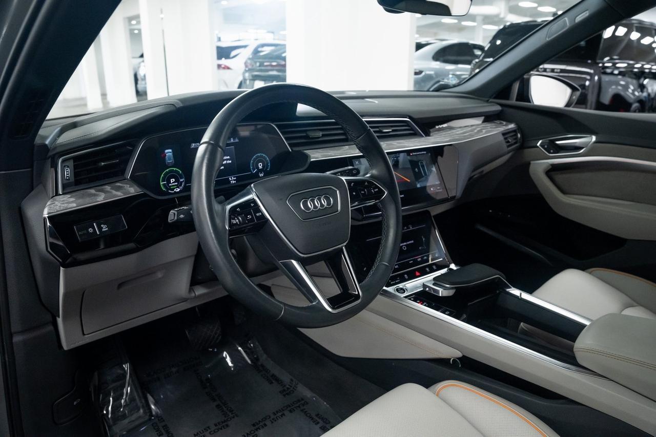 2022 Audi e-tron Prestige 1 Owner Vented Seats Black Optic Exterior Package Portland OR