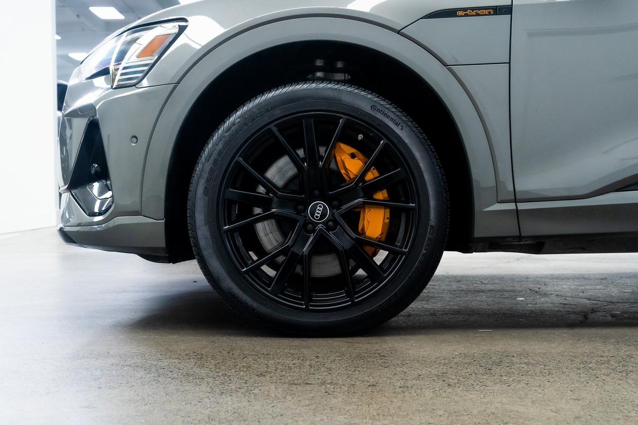 2022 Audi e-tron Prestige 1 Owner Vented Seats Black Optic Exterior Package Portland OR