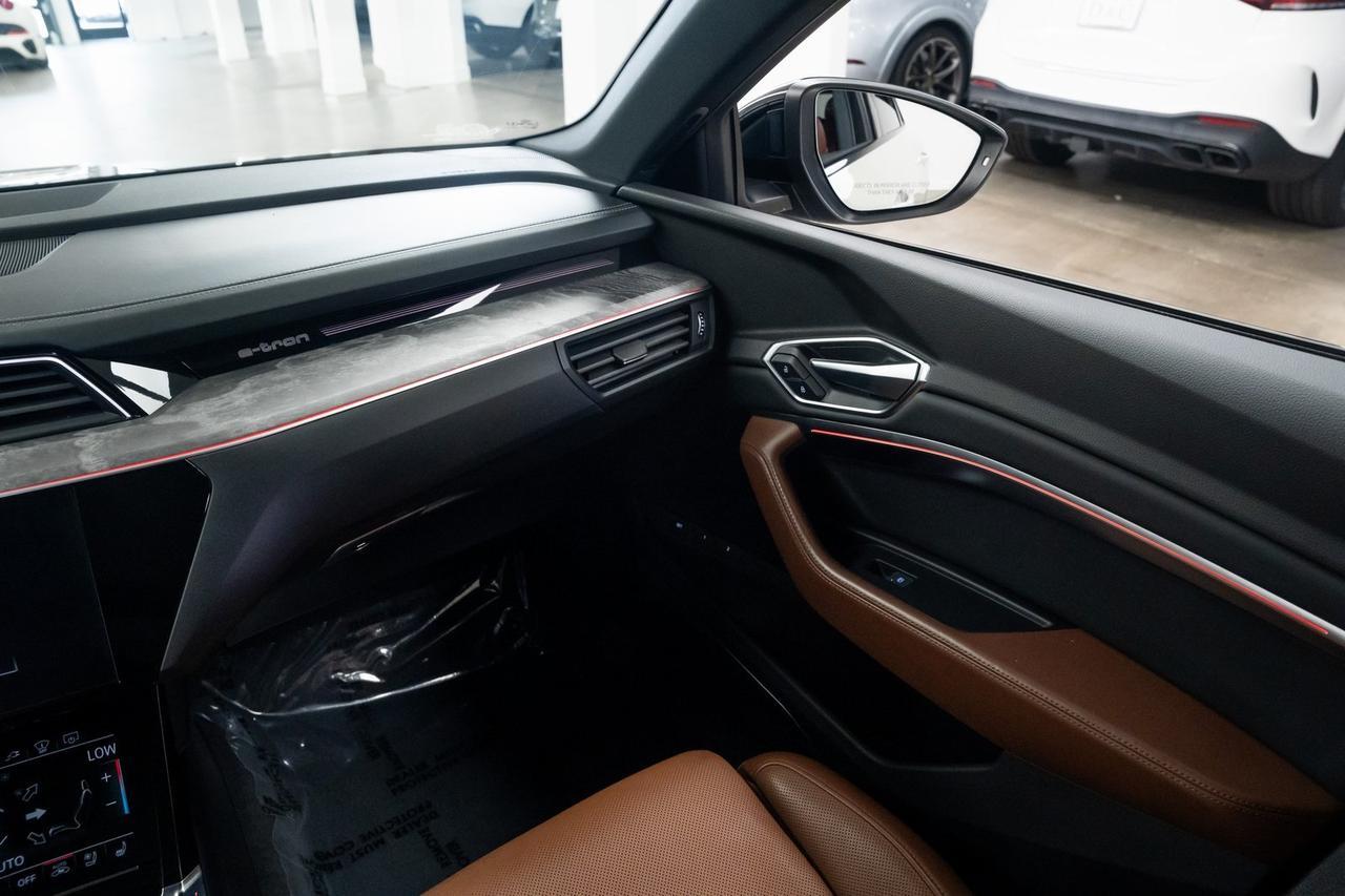 2022 Audi e-tron Prestige 1 Owner Vented Seats Black Optic Package Portland OR