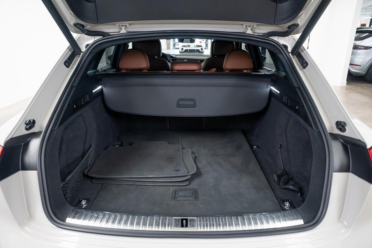 2022 Audi e-tron Prestige 1 Owner Vented Seats Black Optic Package Portland OR