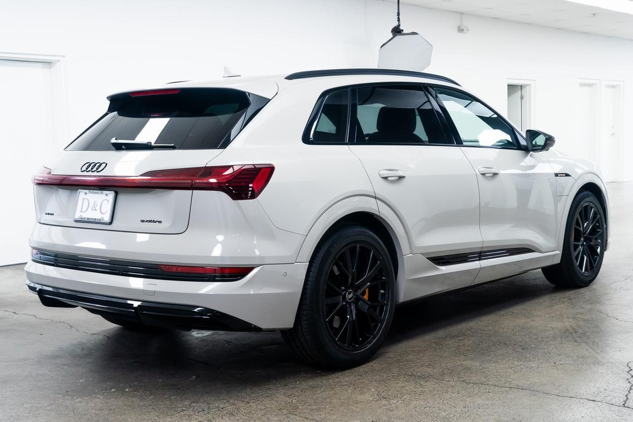 2022 Audi e-tron Prestige 1 Owner Vented Seats Black Optic Package Portland OR