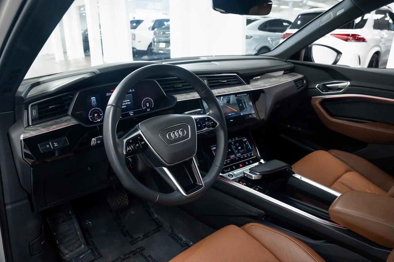 2022 Audi e-tron Prestige 1 Owner Vented Seats Black Optic Package Portland OR