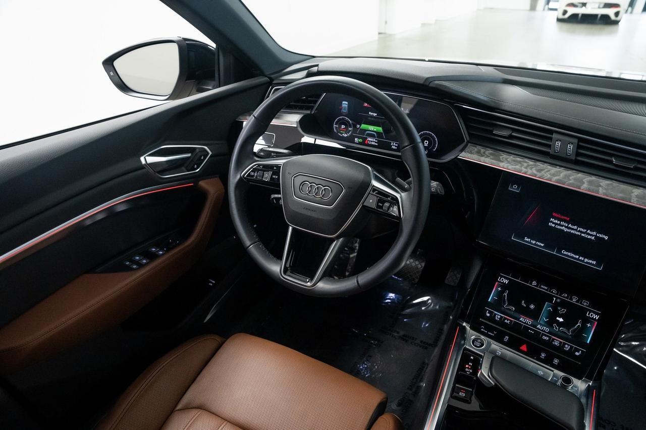 2022 Audi e-tron Prestige 1 Owner Vented Seats Black Optic Package Portland OR