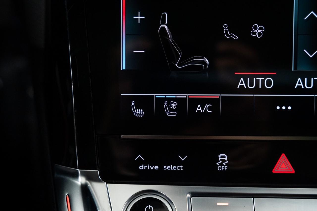 2022 Audi e-tron Prestige 1 Owner Vented Seats Black Optic Package Portland OR