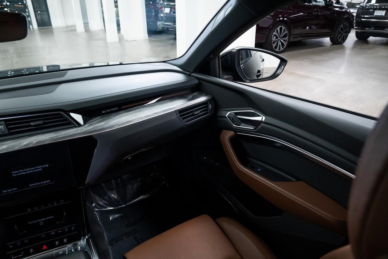 2022 Audi e-tron Prestige 1 Owner Vented Seats Chronos Package Portland OR