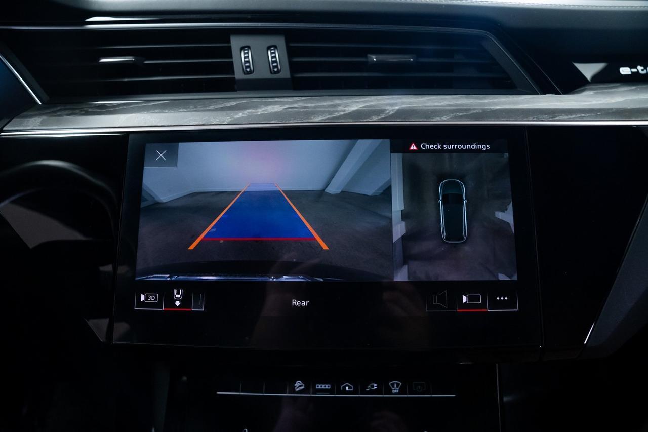 2022 Audi e-tron Prestige 1 Owner Vented Seats Chronos Package Portland OR