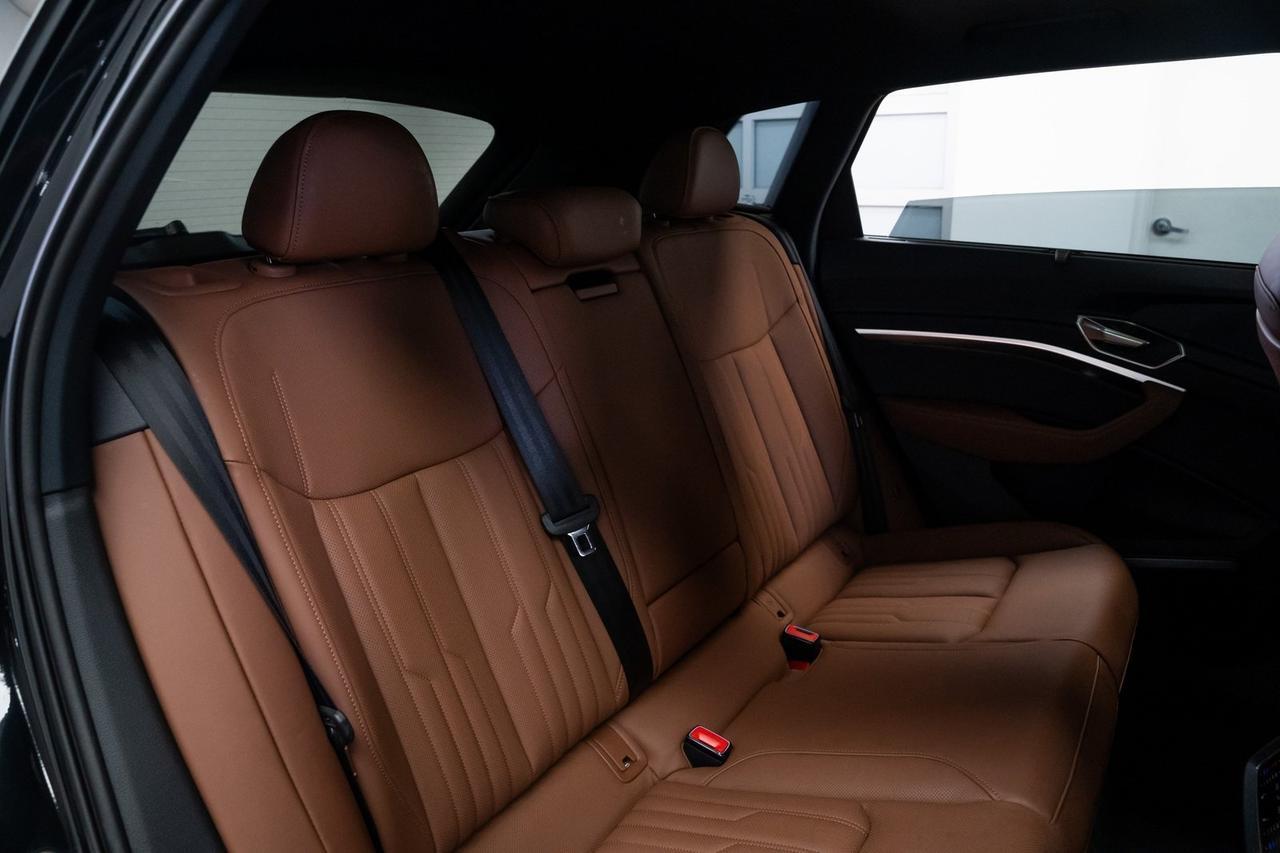 2022 Audi e-tron Prestige 1 Owner Vented Seats Chronos Package Portland OR