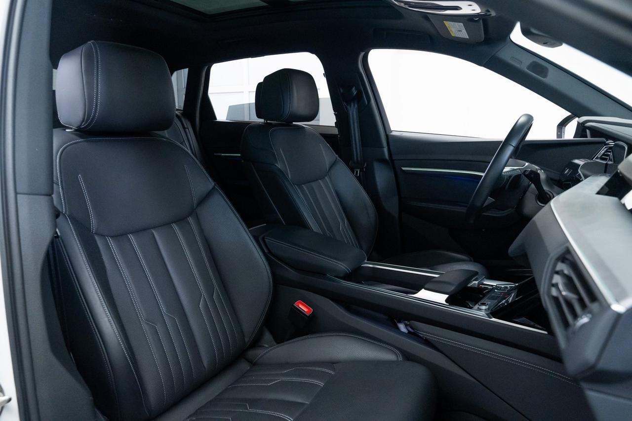 2022 Audi e-tron Prestige quattro 1 Owner Chronos Edition Massage Seats Portland OR