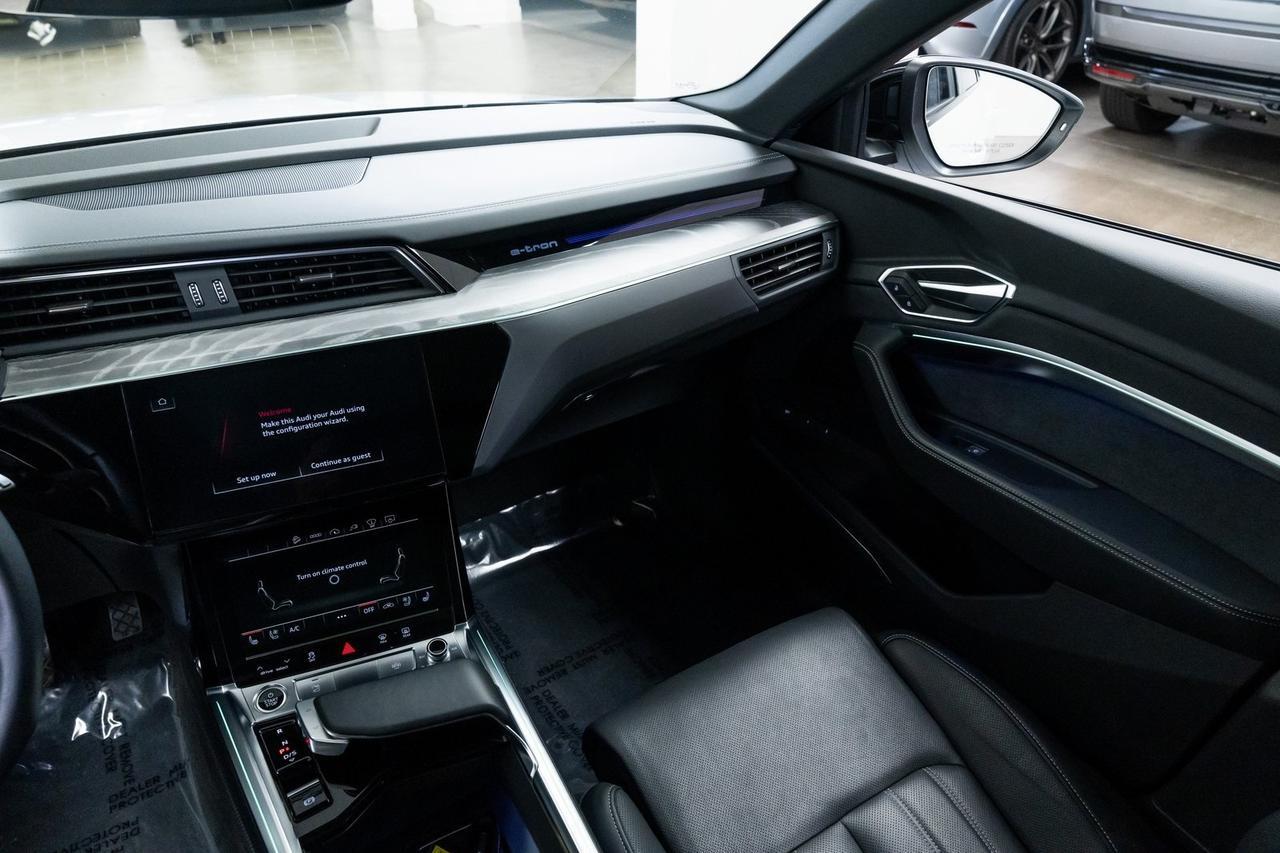 2022 Audi e-tron Prestige quattro 1 Owner Chronos Edition Massage Seats Portland OR