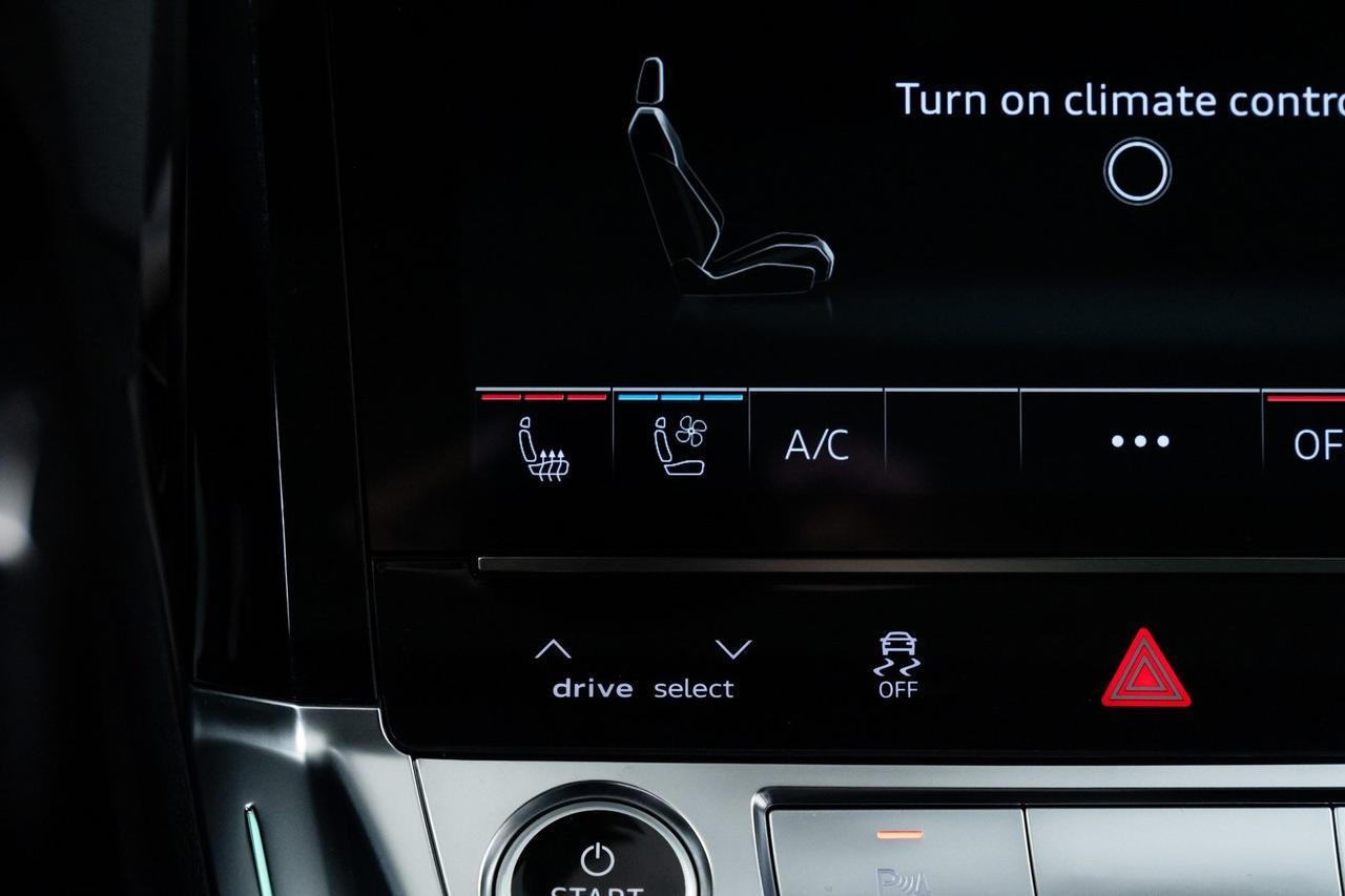 2022 Audi e-tron Prestige quattro 1 Owner Chronos Edition Massage Seats Portland OR