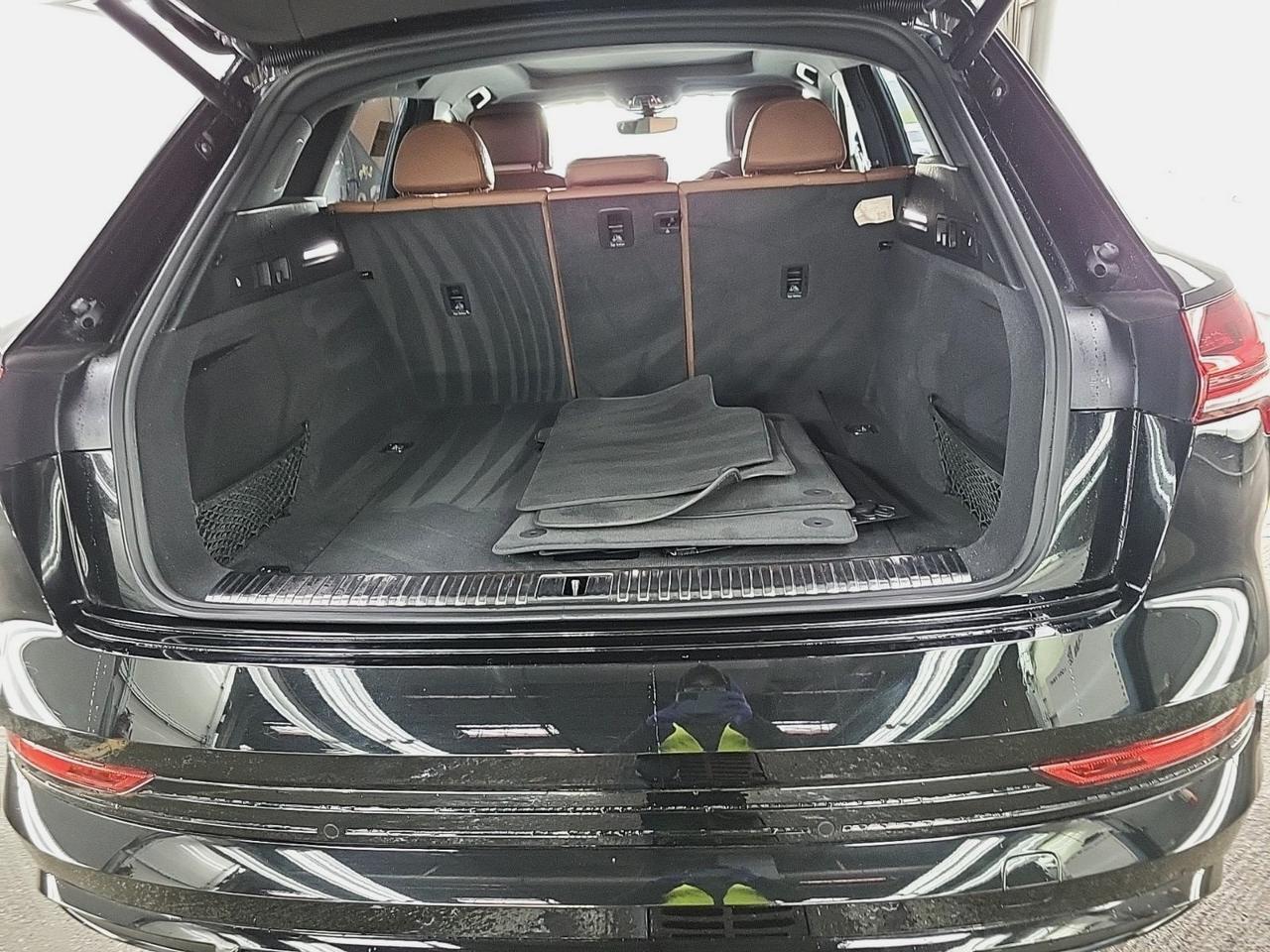 2022 Audi e-tron Prestige quattro Chronos Massage Seats Head-Up Display Portland OR