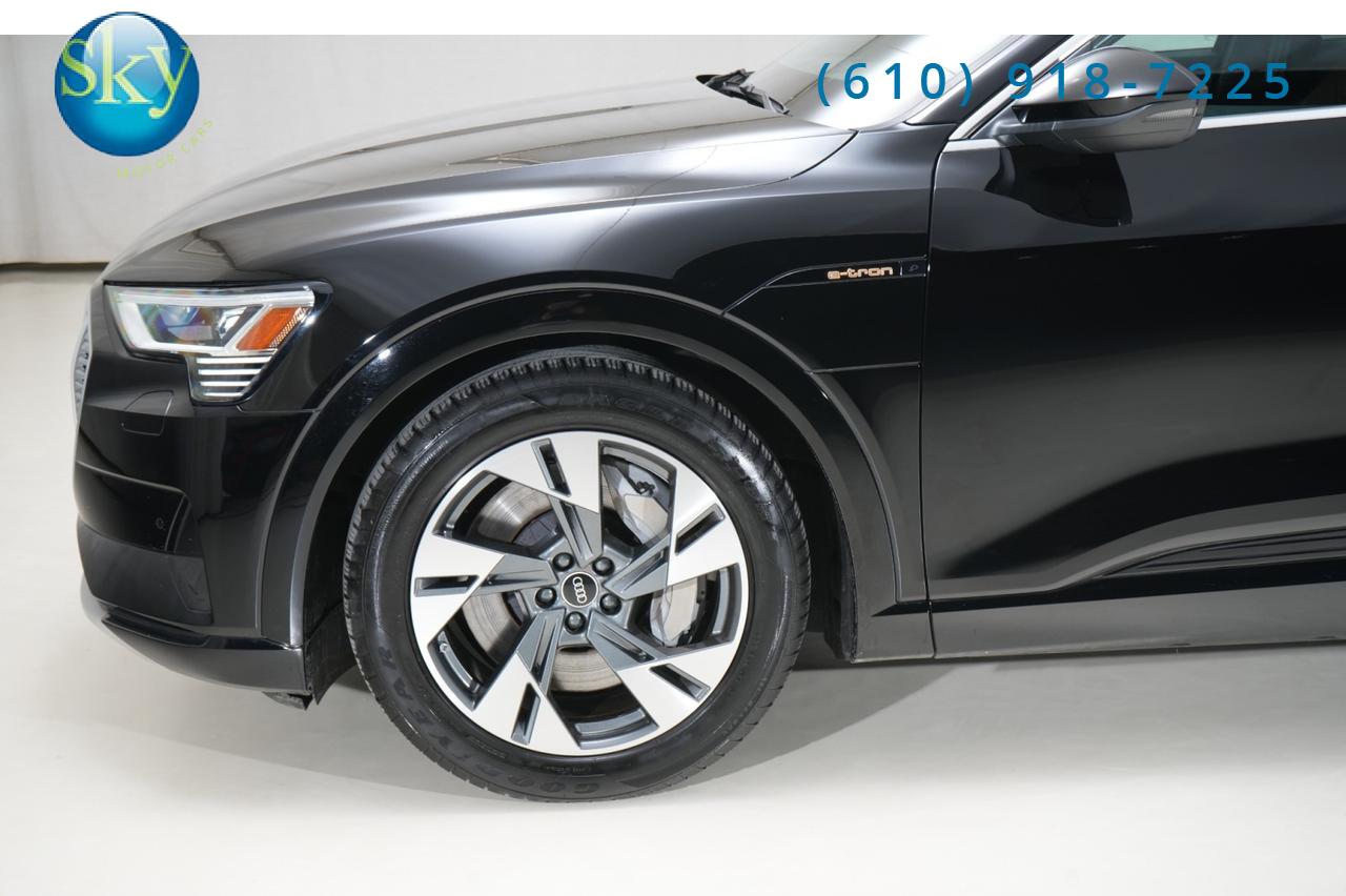 2022 Audi e-tron Quattro AWD Premium