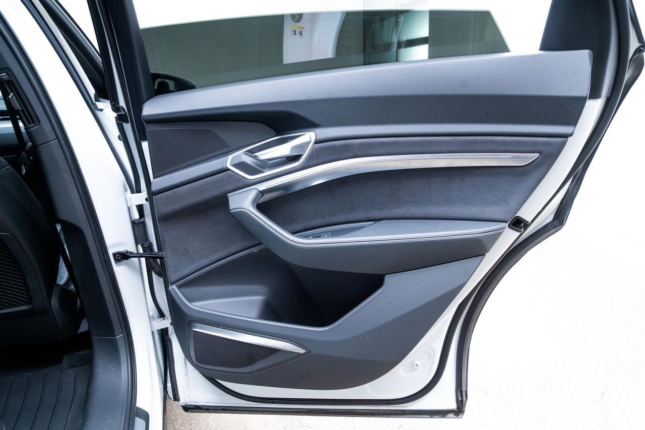 2022 Audi e-tron S Premium Plus 1-Owner Vented Massage Seats Portland OR