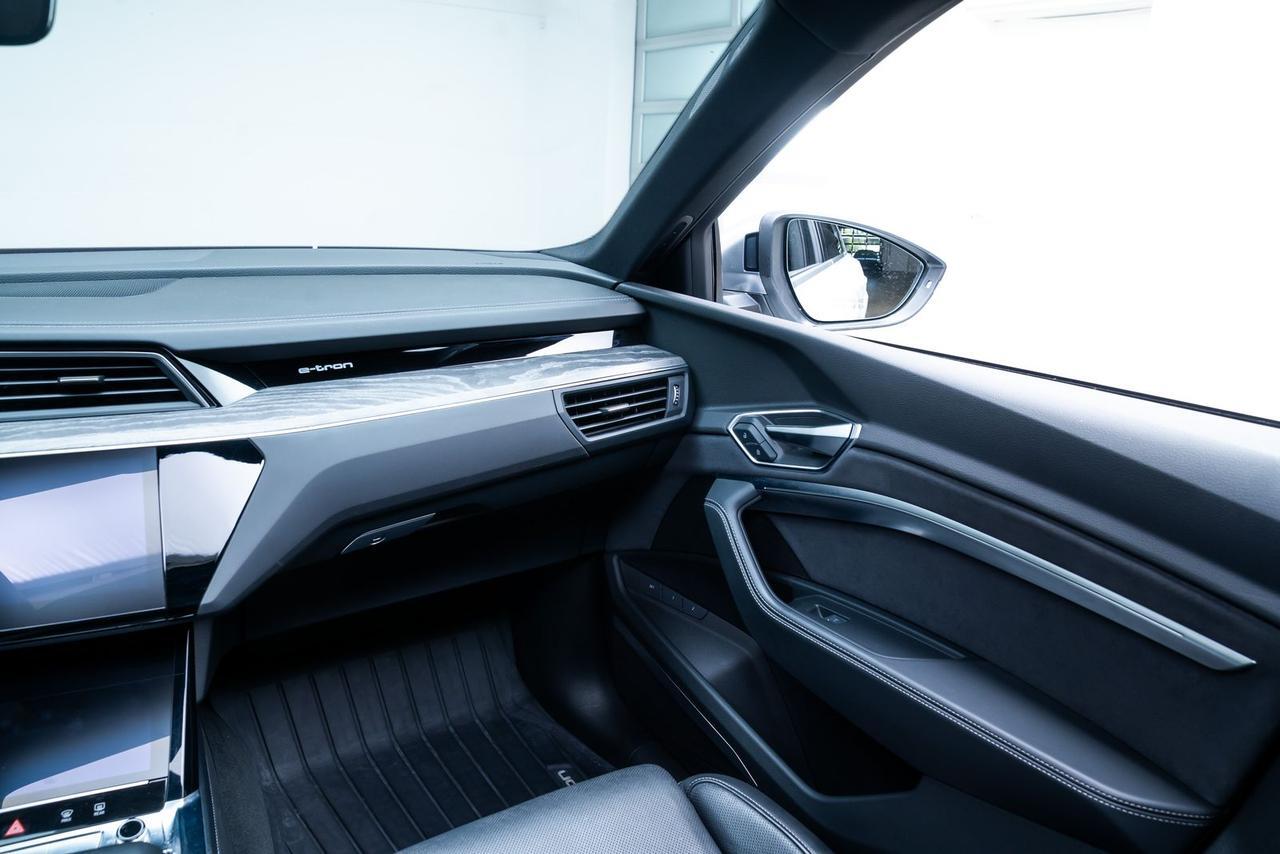 2022 Audi e-tron S Premium Plus 1-Owner Vented Massage Seats Portland OR