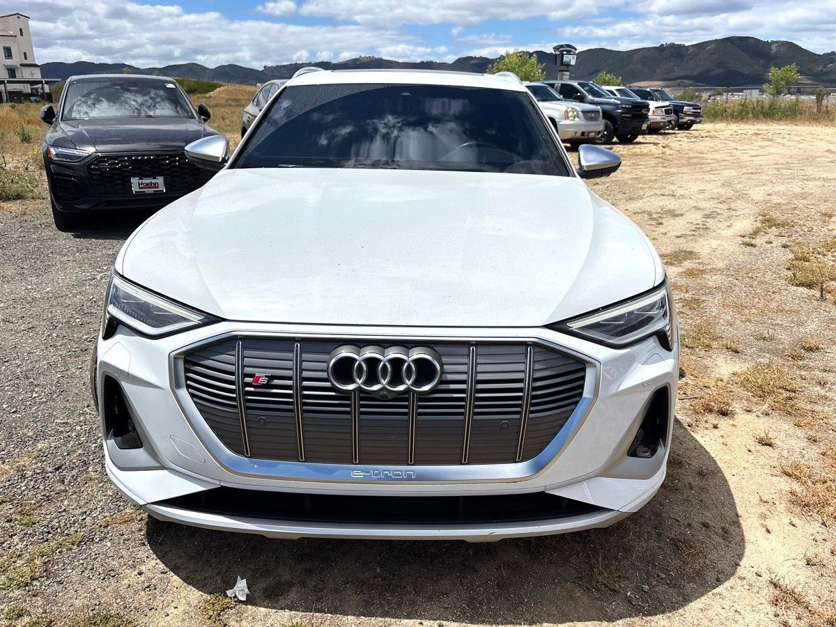 2022 Audi e-tron S Premium Plus quattro 1-Owner Vented Massage Seats Portland OR