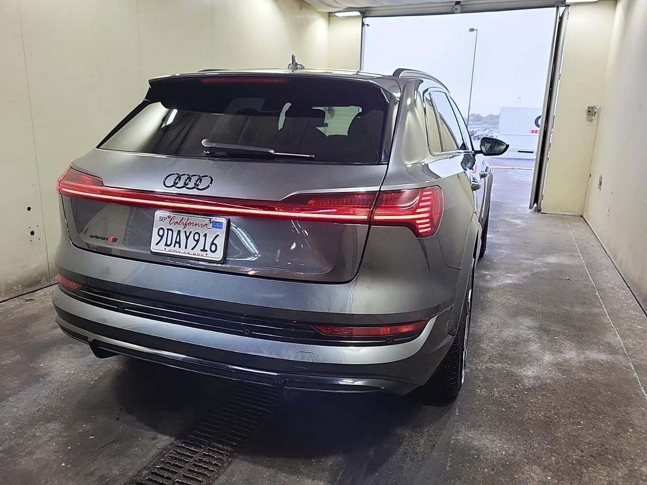 2022 Audi e-tron S Prestige quattro WA1VCBGE7NB039166 Portland OR