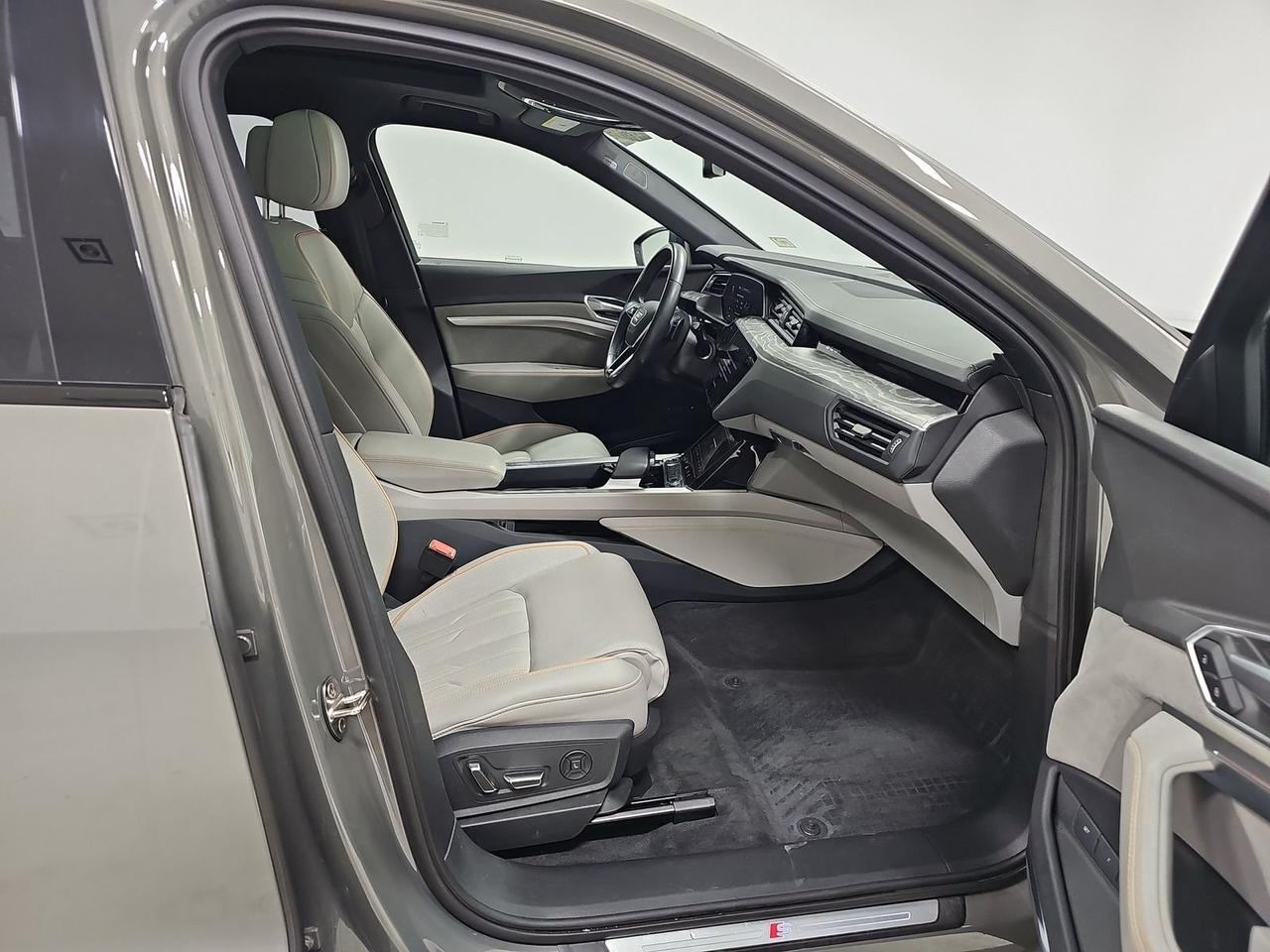 2022 Audi e-tron quattro Chronos Edition Ventilated Massage Seats Portland OR