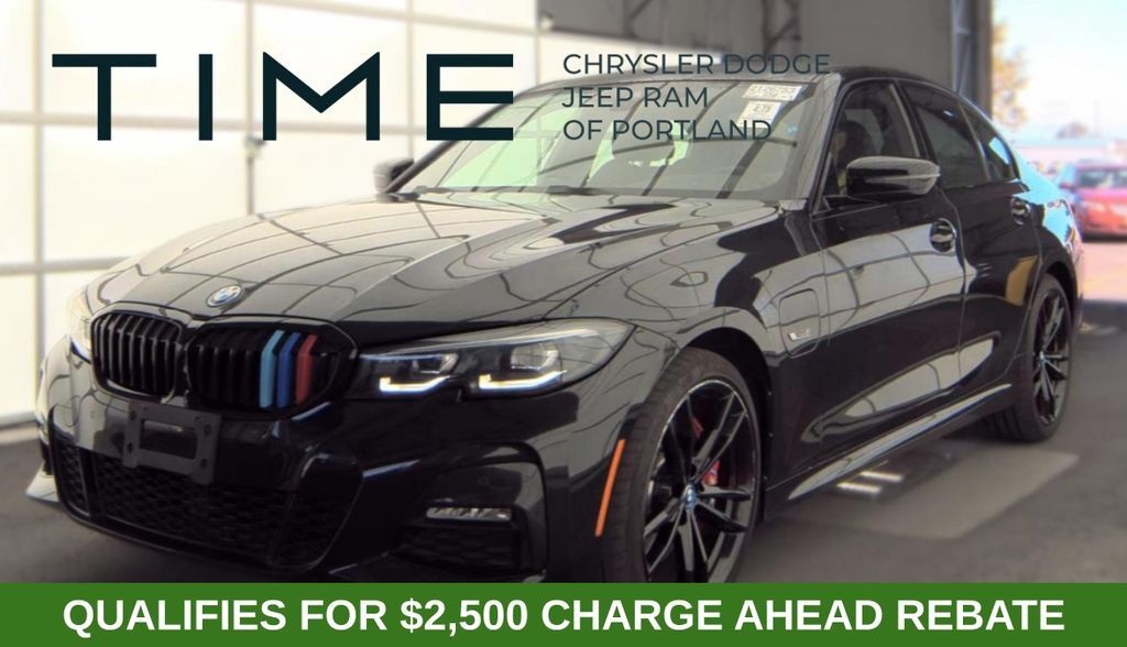 2022 BMW 3 Series 330e xDrive