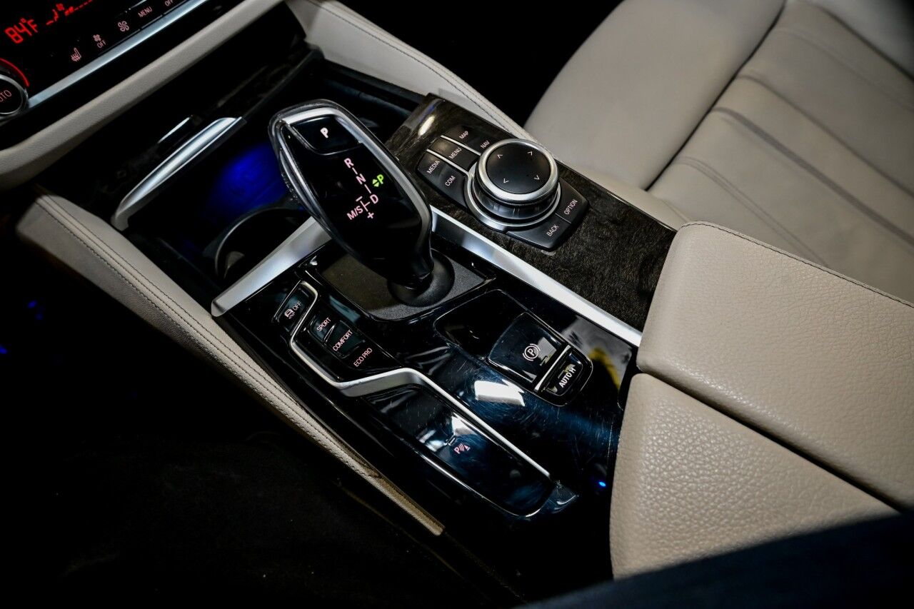 2022 BMW 5 Series 530i xDrive, M-Sport, Head-Up Display, Remote Start Springfield NJ