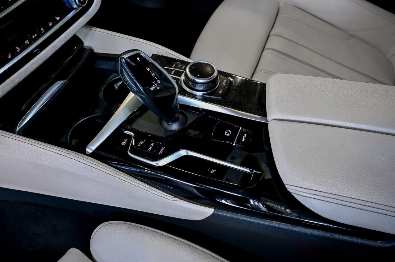 2022 BMW 5 Series 530i xDrive, M-Sport, Head-Up Display, Remote Start Springfield NJ