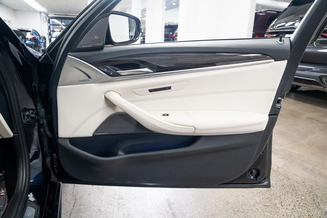 2022 BMW 5 Series M550i xDrive 1 Owner Executive Package Harman/Kardon Audio Portland OR