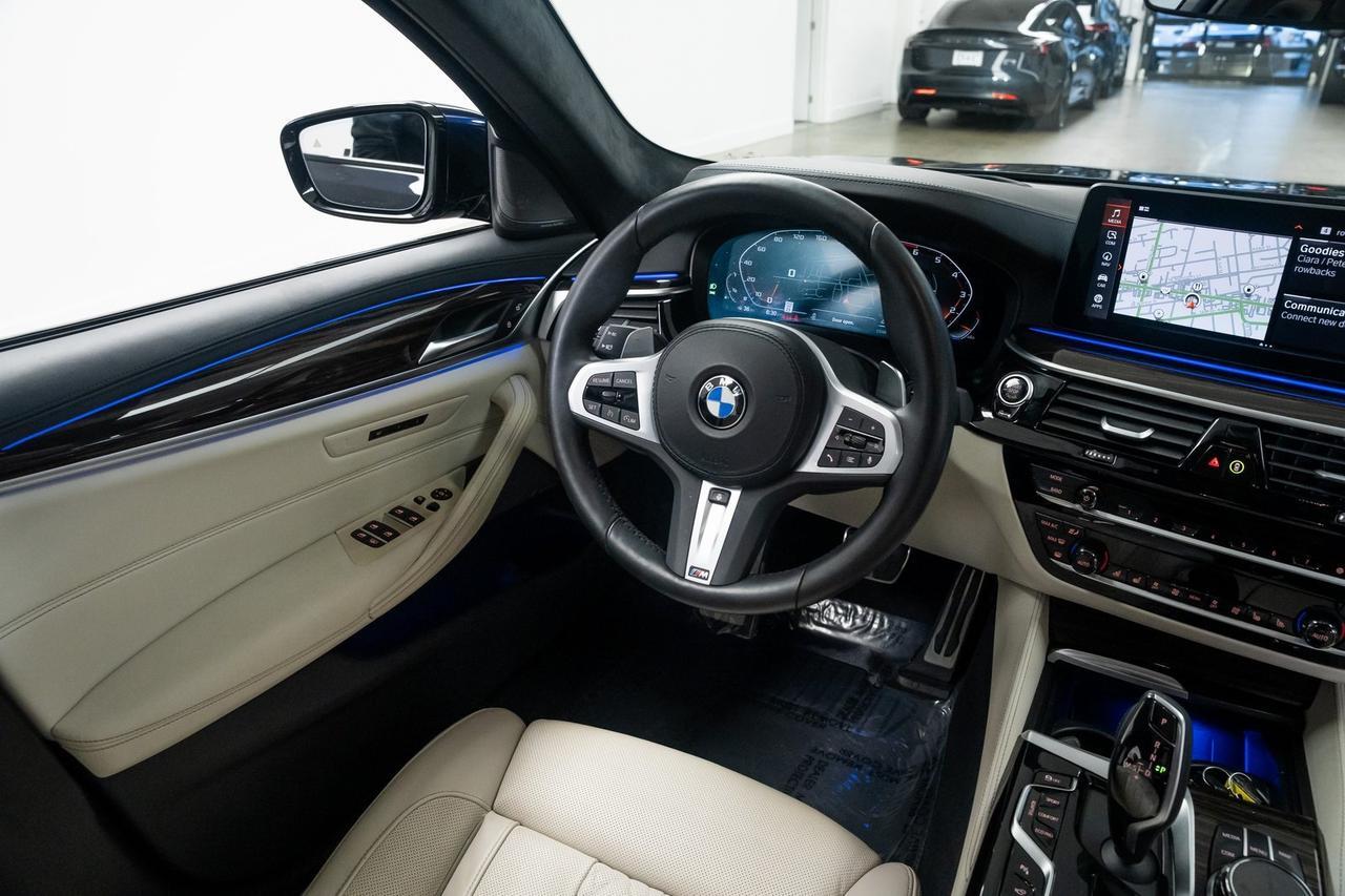 2022 BMW 5 Series M550i xDrive 1 Owner Executive Package Harman/Kardon Audio Portland OR